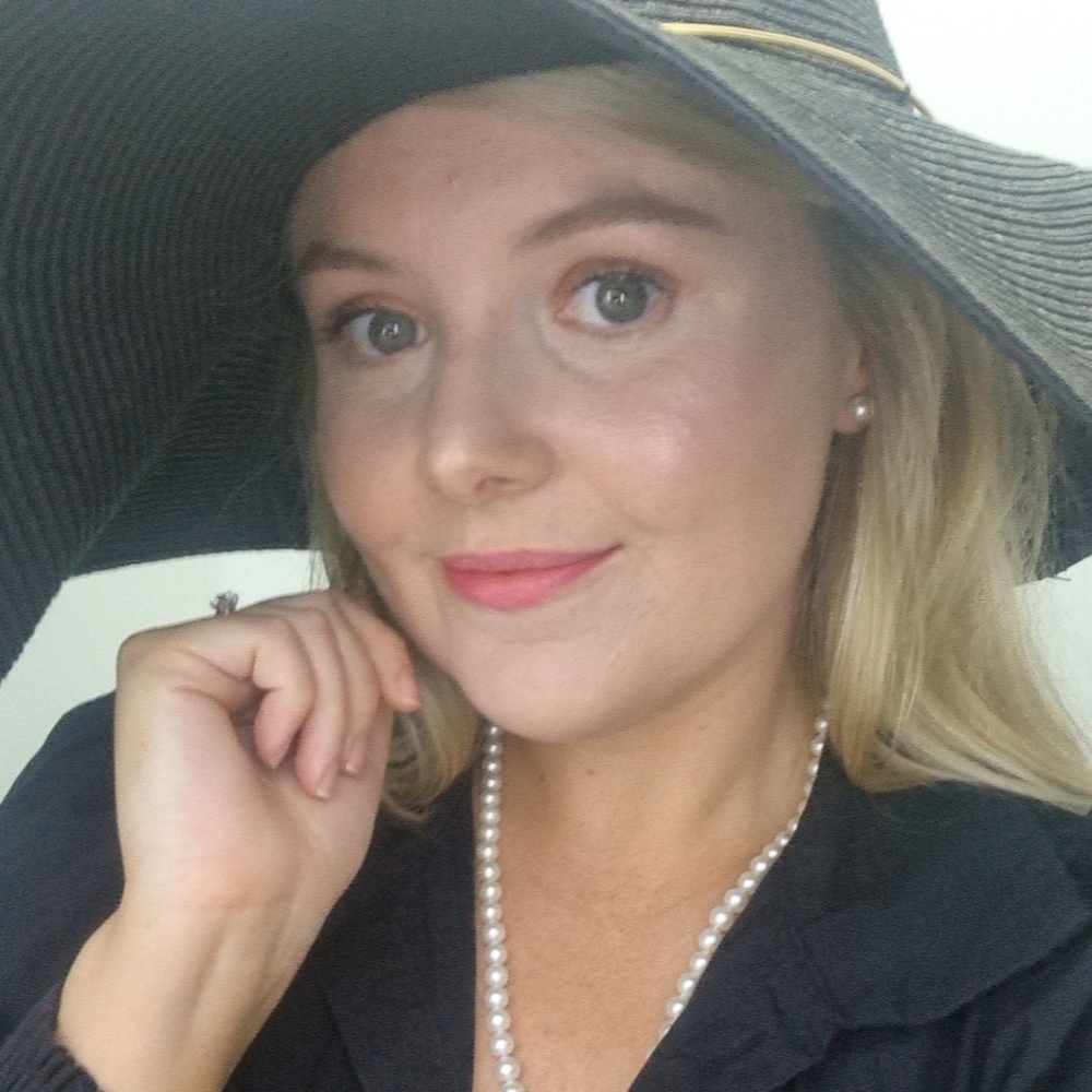 Meet your Posher, Danielle